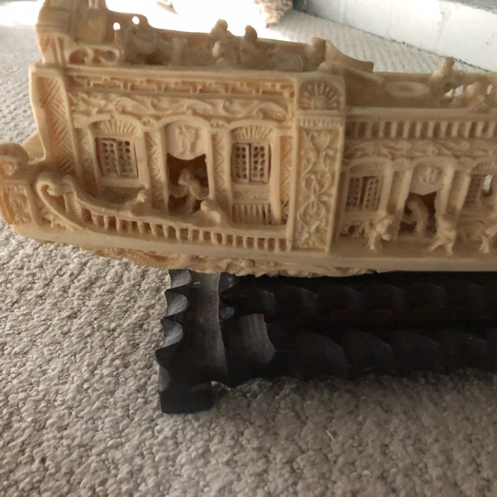 Vintage Chinese Carved Boat - Picture 10 of 11